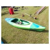 Perception Wave 10.0 Kayak w/Paddles,10ft. Long