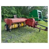 New Holland Hayliner 268 Small Square Baler