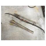Browning Wasp Recurve Bow w/4 Arrows w/Tips, &
