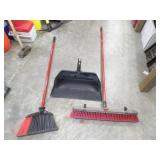 2-Brooms, Big Dust Pan
