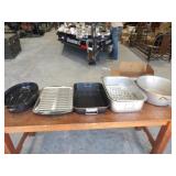 4-Roaster/Baking Pans, 1-Large Aluminum Kettle