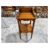 18x18x37 Table