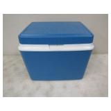 Rubbermaid Cooler 15.5inWx13inTx12inD