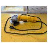 Dewalt DWE402 4 1/2in. Angle Grinder 110v