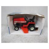 Scale Models Simplicity Lawn & Garden Tractor 1/16