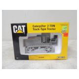 ERTL Caterpillar 2 Ton Track Type Tractor 1/16,