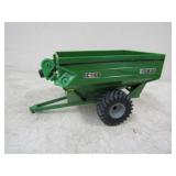 ERTL Frontier GC1108 Grain Cart Metal/Plastic 1/32