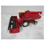 ERTL IH Axial Flow Combine w/Straight Head 1/16