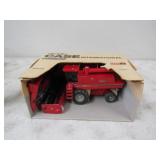 ERTL Case IH 1680 Axial Flow Combine w/2-Heads