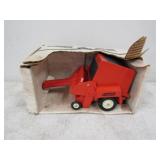Avco New Idea Bale King ROund Baler w/Bale, 1/16