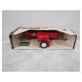 ERTL IH Hay Baler w/Small Bales 1/16th Scale