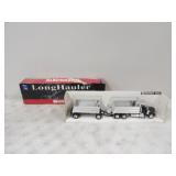 New Ray Kenworth W900 Twin Dump Truck Plastic 1/32