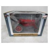 Spec Cast IH Farmall 400 Diesel WF, 1/16 Metal Die