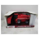 ERTL Case IH Axial-Flow 2188 Combine w/Header