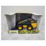 ERTL New Holland L225 Skid Steer Loader 1/16