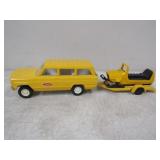 Tonka Metal Jeep w/Metal Snowmobile Trailer & Snow