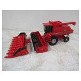 ERTL Case IH 1680 Axial Flow Combine w/2-Heads