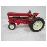 ERTL IH 1/16 Scale Metal Die Cast Tractor