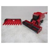 ERTL 1680 Axial Flow Case IH Combine 1/16th