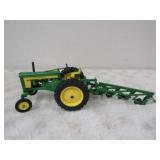 ERTL JD 1/16 Metal Die Cast,Broken Right Rear Axle