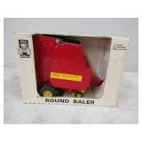 New Holand 660 Autowrap 1/16th Metal Die Cast