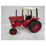 ERTL IH 186 Hydro 1/16 Metal Die Cast Tractor