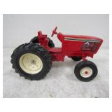 IH 1/16 Metal Die Cast Tractor
