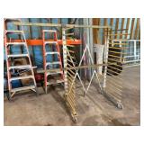 17 Slot Expandable Metal Rack on Wheels,