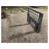 Bobcat 48in. Pallet Forks, Skid Steer Mount