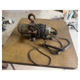 1/2  Ton Gardner Denver Pneumatic Hoist