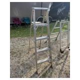 5ft. Werner Household Alum Ladder 200lb Cap