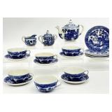 19pc Blue & White Child