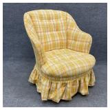 Vintage Button Tufted Barrel Back Club Chair