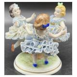 Dresden Lace Ring Around The Rosy