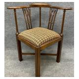Excellent Mahogany Frame Corner Chair