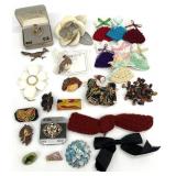 Jewelry Brooches & Crochet Angels