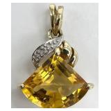 10k Yellow Gold Pendant w/ Stone