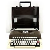 Vintage Royal Safari Typewriter