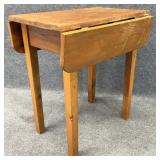 Pine Drop Leaf Accent Table