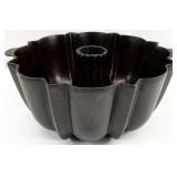 Wagner Ware Cast Iron ' B ' Bundt Cake Pan