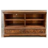 Traditional Style 2-Drawer TV Stand