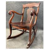 Antique Mahog. Queen Anne Fiddleback Rocking Chair