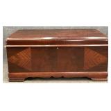 Mahogany Lift Top Blanket Chest