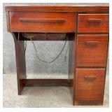 Singer Mahogany Case Sewing Machine