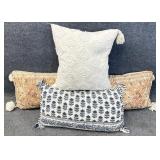 4pc Asst Throw Pillows