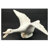 Lladro Porcelain Duck in Flight #1264