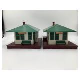 Lionel 132 Passenger Stations (Set of 2)