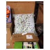 3 CTN ACCENT PILLOWS