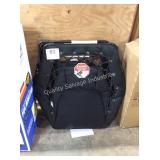 1 LOT 2 FOLDING CHAIRS