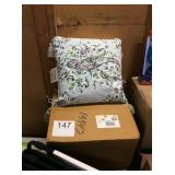 3 CTN ACCENT PILLOWS